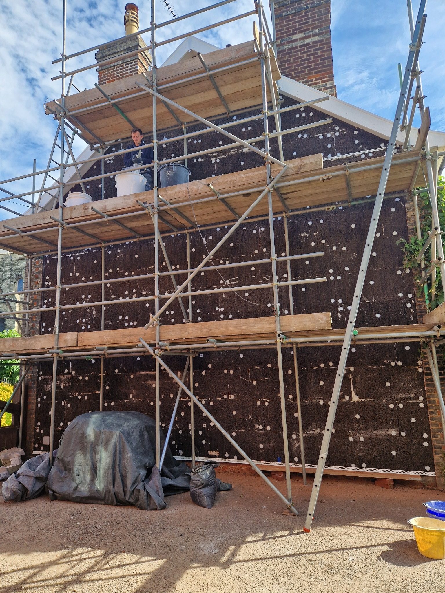 External insulation system prepared for lime rendering